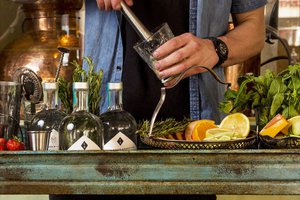 Gin Cocktail Blending Masterclass Botanical Trolley Distillery